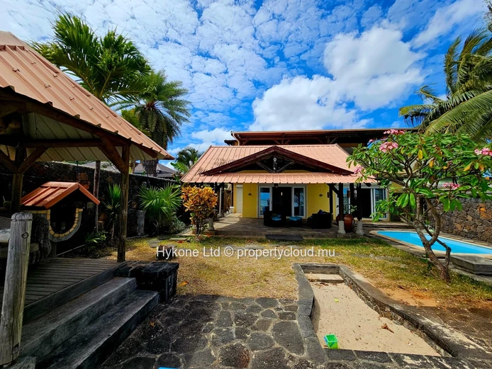 Waterfront Villa For Sale In Baie Du Tombeau