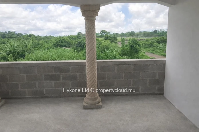 House For Sale In Seizieme Mille, Forest Side