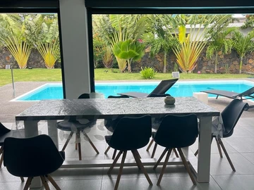 4 Bedroom Villa