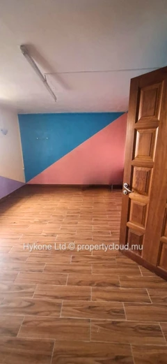 House For Sale In Seizieme Mille, Forest Side