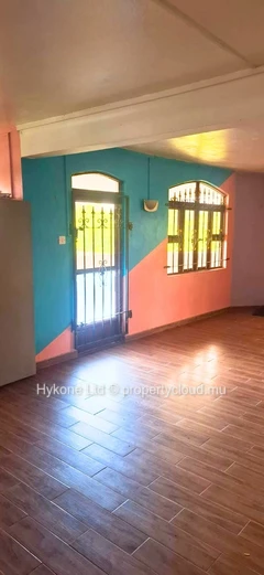 House For Sale In Seizieme Mille, Forest Side