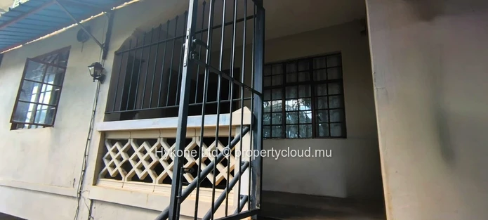 Commercial Premises For Sale In Roche Bois