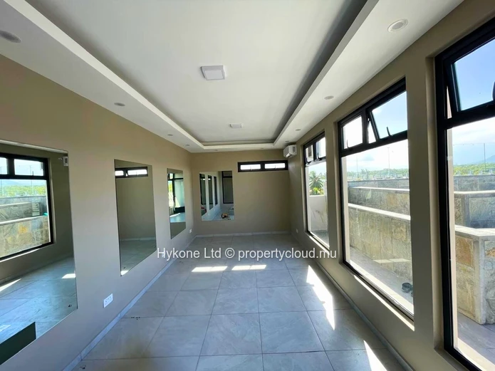 Penthouse For Rent In Flic En Flac