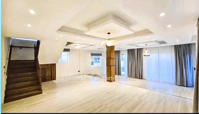 Villa For Sale In Coromandel