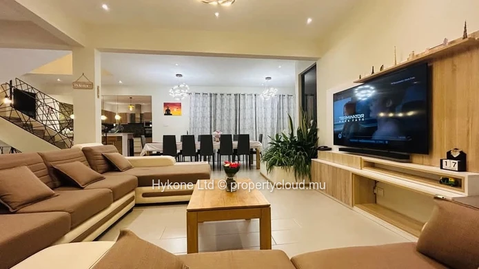 Villa For Rent At Highlands Rose