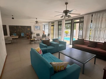 4 Bedroom Villa