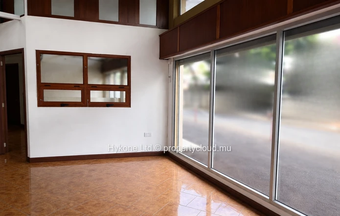 Commercial Premises For Rent In Quatre Bornes