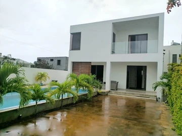 4 Bedroom Villa