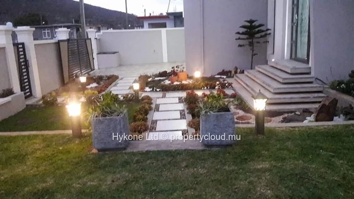 Villa For Sale In Rose Hill