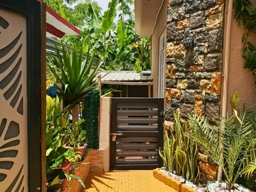 6 Bedroom Villa