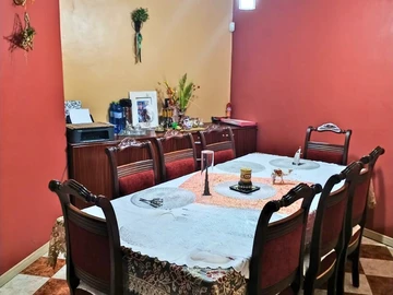 6 Bedroom Villa