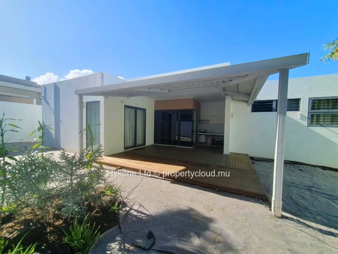 Villa For Sale In Pereybere