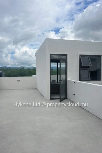 New Villa For Sale In Balaclava