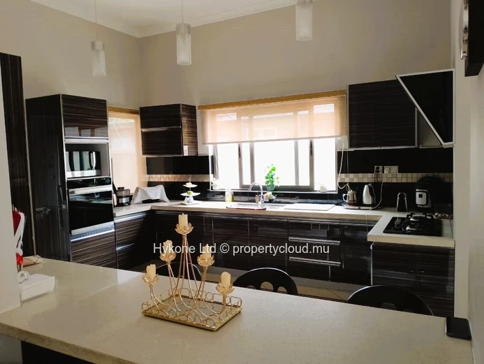 Villa For Sale In Rose Hill