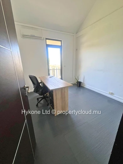 Commercial Building For Rent In Grand Baie