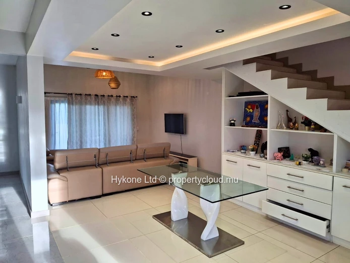 Villa For Sale In Belle Rose