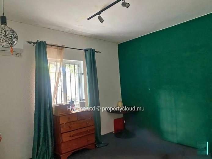 For Sale : Residential Property With Commercial Space In Pointe Aux Piments