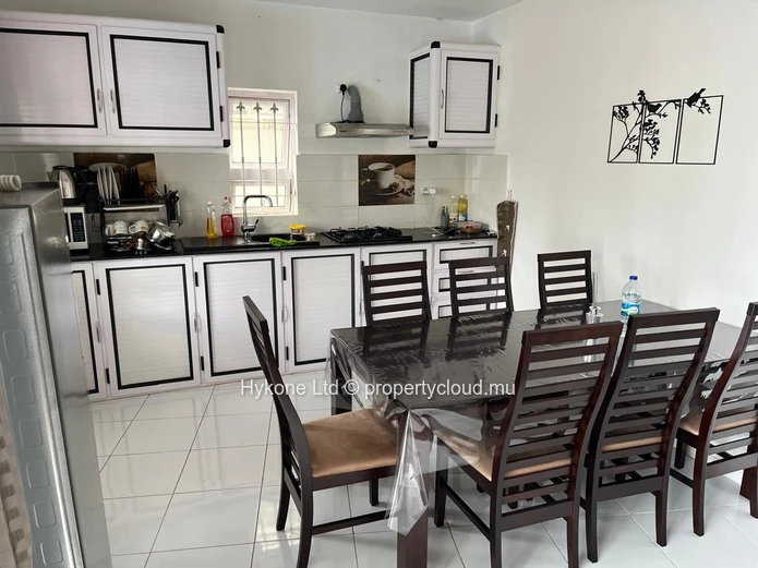 Villa For Rent In Pereybere 