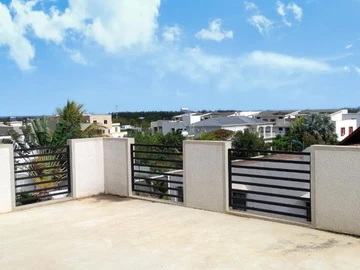 4 Bedroom Apartment