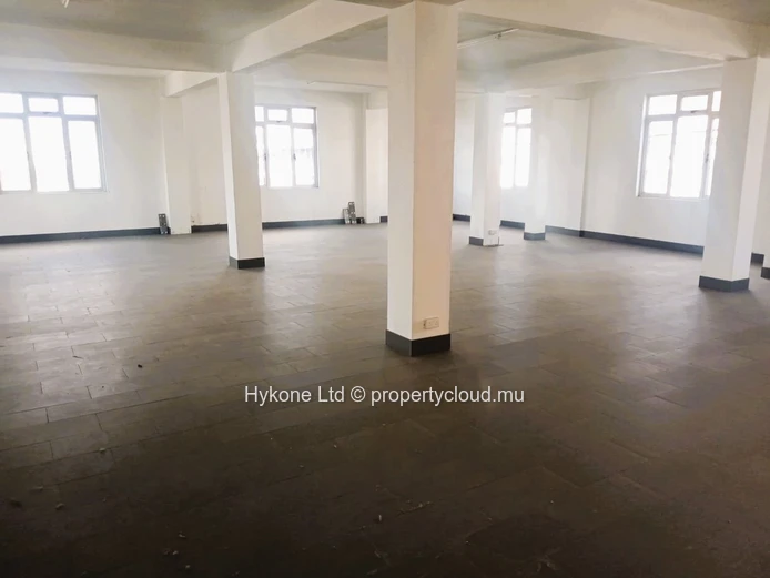 Commercial Local For Rent In Bell Village