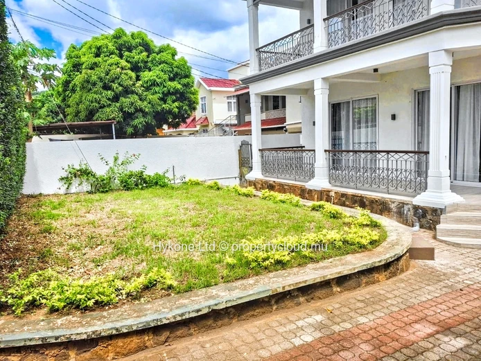 Villa For Sale In Coromandel