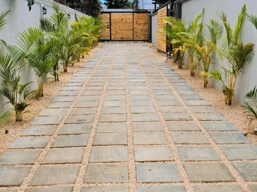 5 Bedroom Villa