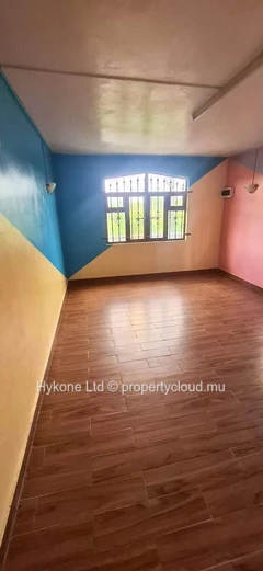 House For Sale In Seizieme Mille, Forest Side