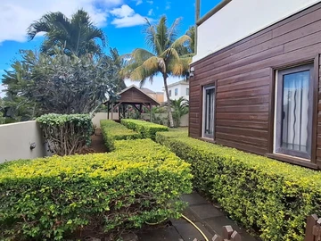 5 Bedroom Villa