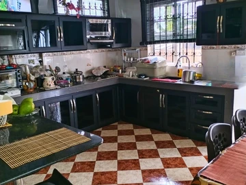 6 Bedroom Villa