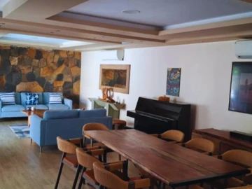 4 Bedroom Villa