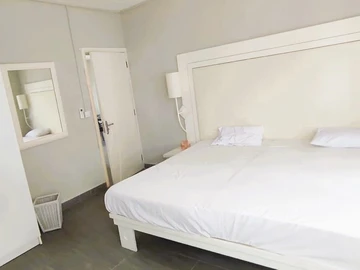 4 Bedroom Apartment
