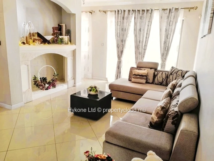 Villa For Sale In Rose Hill