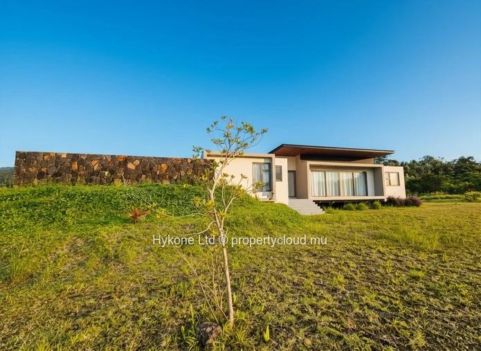 Single-Storey House For Rent In Avalon, Bois Chéri
