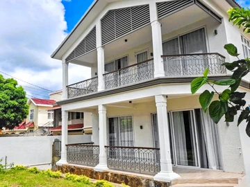 4 Bedroom Villa