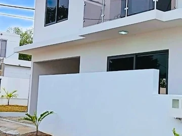 3 Bedroom Townhouse, Duplex
