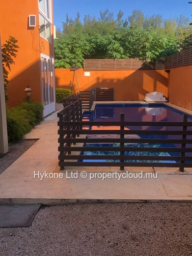 Apartment (R+2) For Rent In Flic En Flac