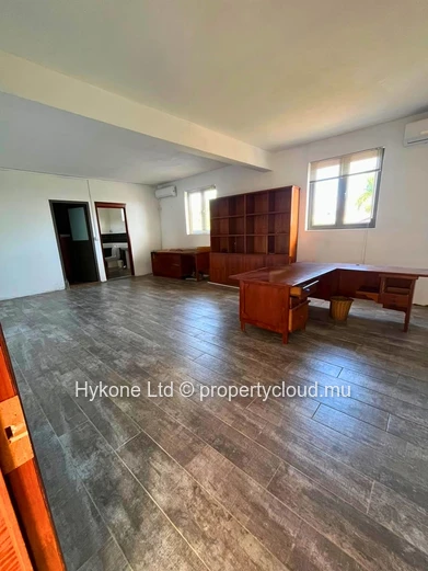 Commercial Premises For Rent At The Vale