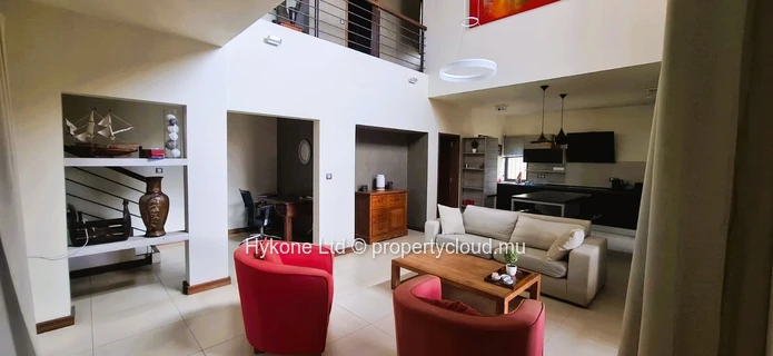 Villa For Sale In Albion